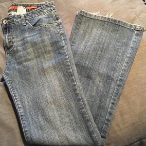 Women’s jeans